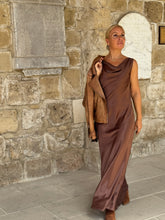 Load image into Gallery viewer, WAVE SLIP DRESS/ Milk chocolate brown satin