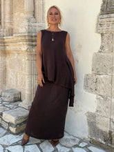 Load image into Gallery viewer, 4 SLIM MAXI SKIRT/ chocolate brown linen jersey
