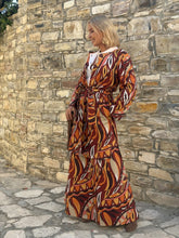 Load image into Gallery viewer, LIGHT COAT/ 60’s style print jeans