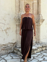 Load image into Gallery viewer, 6 STRAPLESS MAXI DRESS/ chocolate brown linen jersey