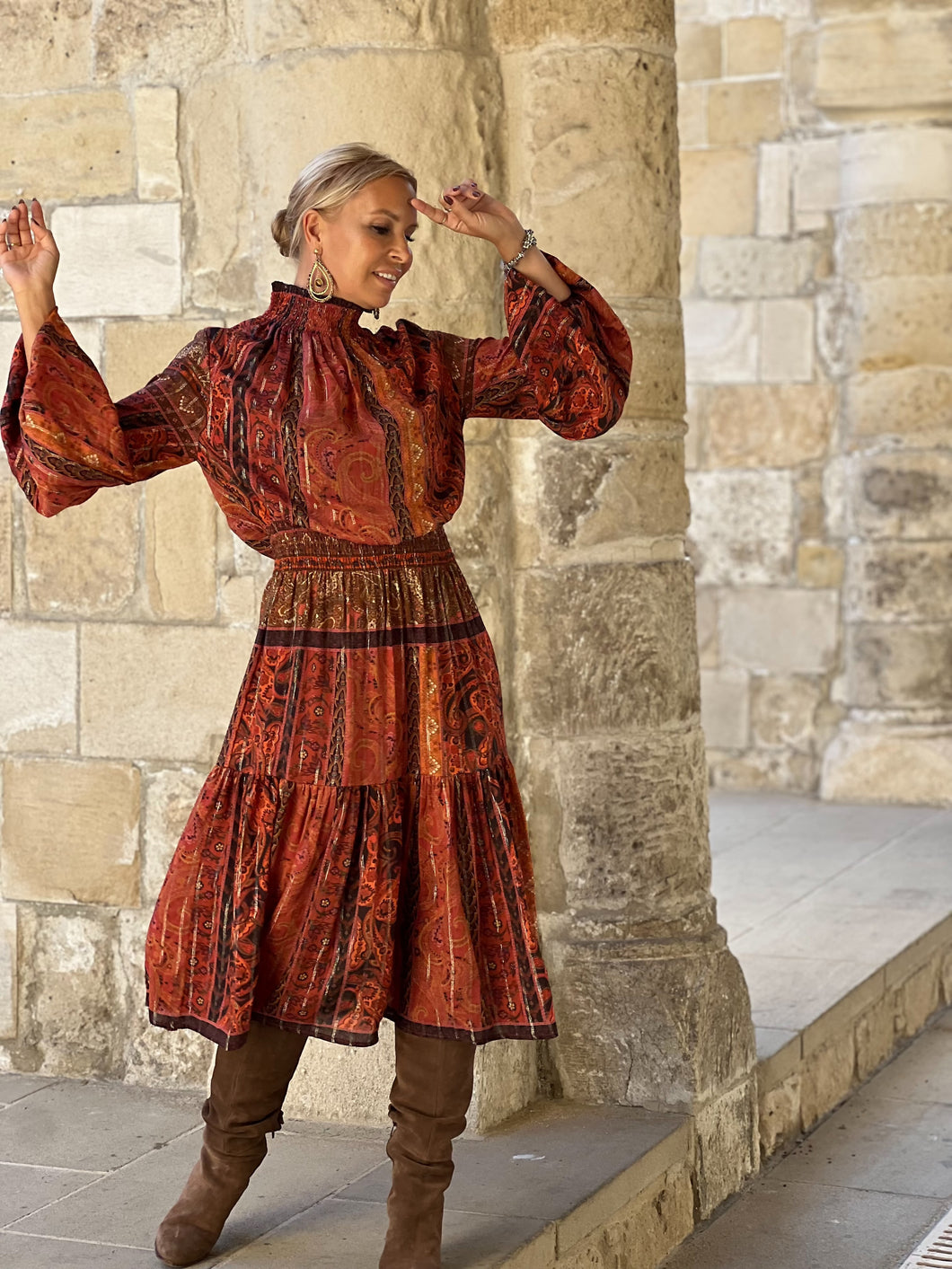 ISABELLE MIDI DRESS/ brick red oriental  print