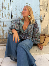 Load image into Gallery viewer, HIPPIE BLOUSE/ blue and chocolate brown paisley