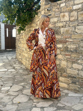 Load image into Gallery viewer, FLARE MAXI SKIRT/ 60’s style print jeans