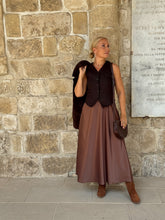 Load image into Gallery viewer, UPTOWN SKIRT 7/8 / milk chocolate brown satin