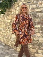 Load image into Gallery viewer, TWIGGY SHORT DRESS / 60’s style print jeans PRE ORDER