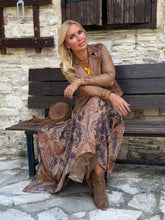 Load image into Gallery viewer, MAXI SKIRT / caramel brown paisley