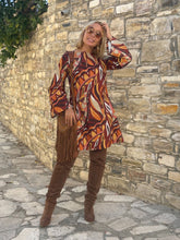 Load image into Gallery viewer, TWIGGY SHORT DRESS / 60’s style print jeans PRE ORDER