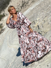 Load image into Gallery viewer, YASMINE MAXI DRESS/ beige floral print