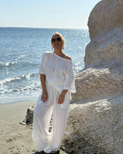 Load image into Gallery viewer, TSHIRT WITH KIMONO SLEEVES/ cream white organic cotton