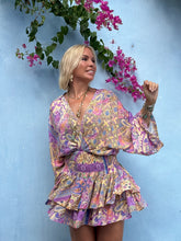 Load image into Gallery viewer, SHORT KIMONO BLOUSE/ pastel oriental print