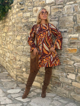 Load image into Gallery viewer, TWIGGY SHORT DRESS / 60’s style print jeans PRE ORDER