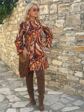 Load image into Gallery viewer, TWIGGY SHORT DRESS / 60’s style print jeans PRE ORDER