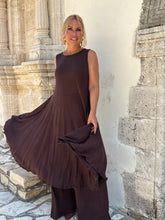 Load image into Gallery viewer, 7 CLOCHÉ MIDI DRESS/ chocolate brown linen jersey