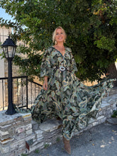 Load image into Gallery viewer, HIPPIE FLARE MAXI DRESS/ green paisley