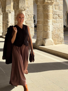 UPTOWN SKIRT 7/8 / milk chocolate brown satin