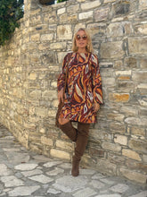 Load image into Gallery viewer, TWIGGY SHORT DRESS / 60’s style print jeans PRE ORDER