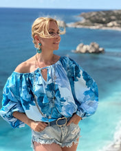 Load image into Gallery viewer, DREAM BLOUSE/ light blue xl flowers